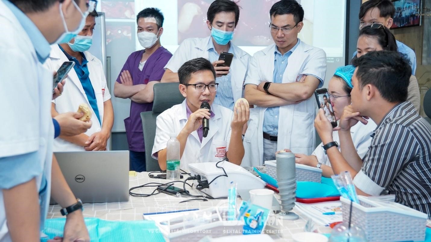 Thạc sĩ, bác sĩ Cao Hữu Duy