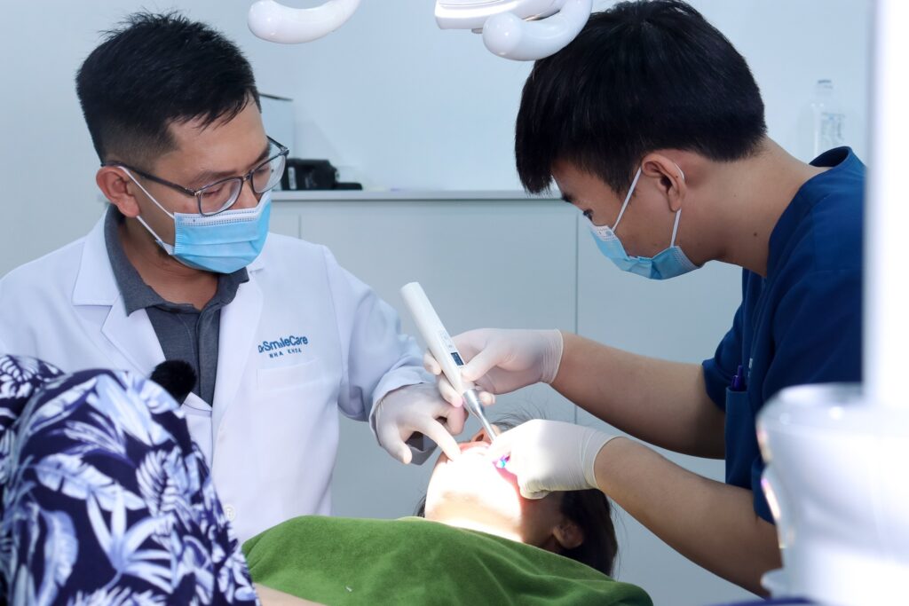 RĂNG KHÔN LÀ GÌ? QUY TRÌNH NHỔ RĂNG KHÔN TẠI NHA KHOA DR.SMILECARE